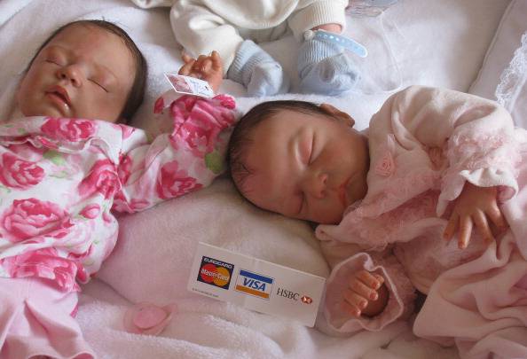 Reborn babies, bambole fatte per assomigliare a bambini veri