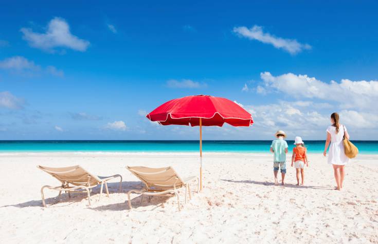 famiglia in spiaggia