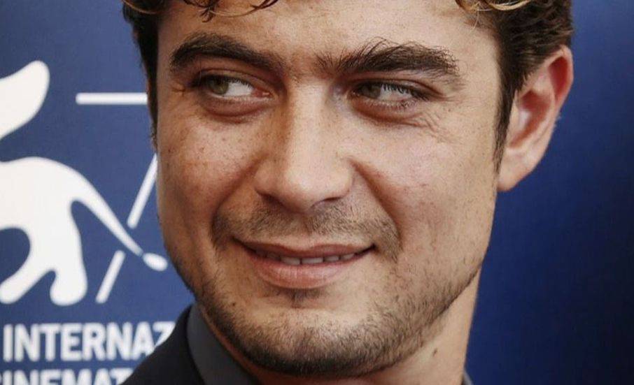 Riccardo Scamarcio ha parlato della figlia Emily